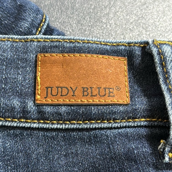 Judy Blue Skinny Fit Destroyed Stretch Jeans Women's 14W Med. Blue Holes Fraying - Picture 13 of 15